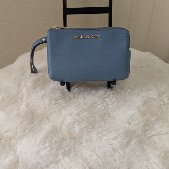 Michael Kors  Jet Set Double Wristlet Blue Like New
